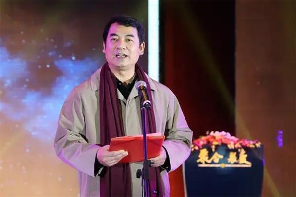 中國林產(chǎn)工業(yè)協(xié)會會長王滿.jpg