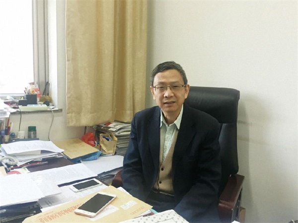 全國政協(xié)委員賈康：環(huán)保稅立法領(lǐng)跑全面深化改革